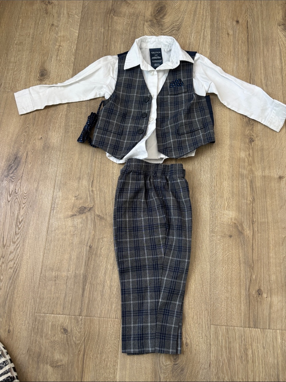 Nautica 4 piece formal wear